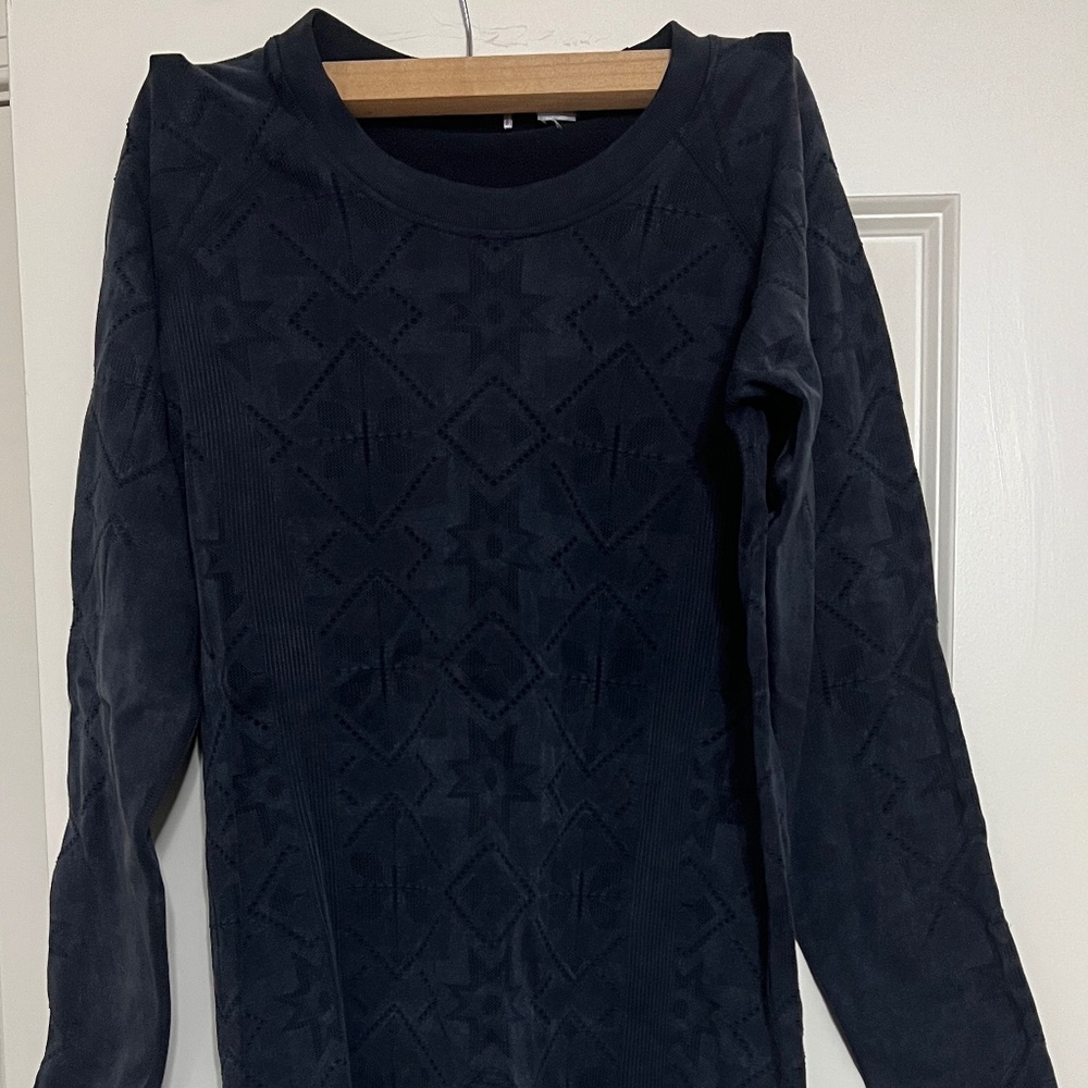 CALIA by Carrie Underwood Dark Gray Long Sleeve Top